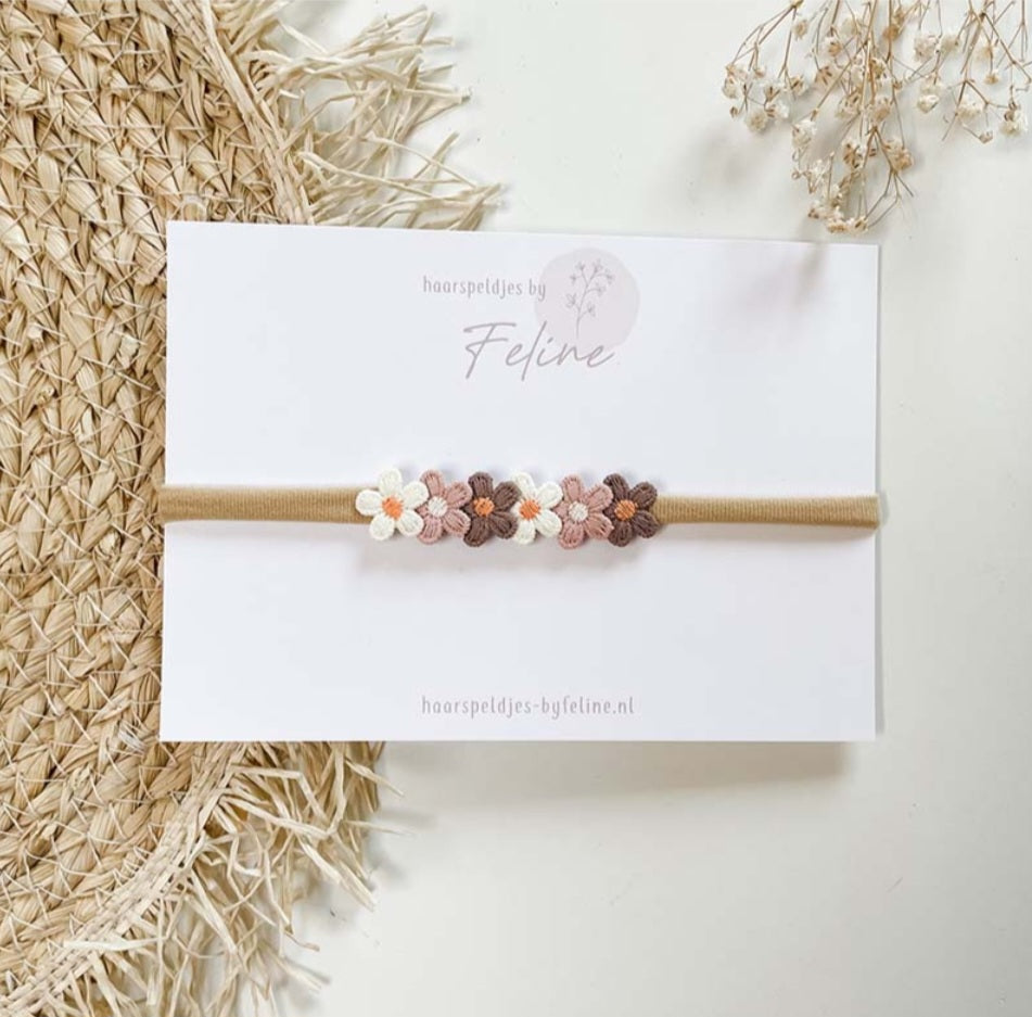 Haarbandjes bloemen bruin, passend bij iedere stijl en kleur