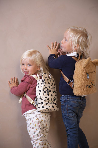 Een stoere tas die ook verstelbaar is, ideaal deze rugtas teddy bruin voor kinderen