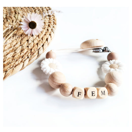 Speenkoord met naam en madeliefjes en houten kralen