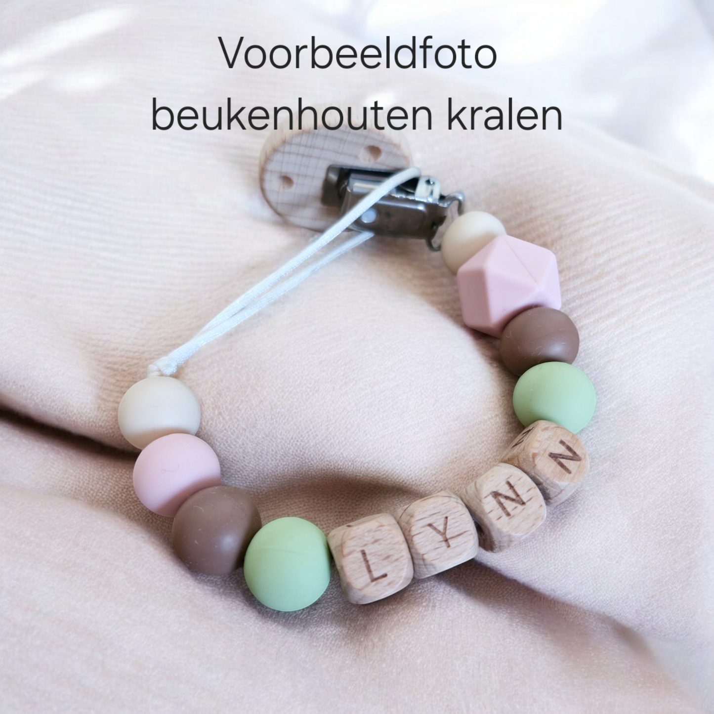 Voorbeeldfoto met beukenhouten kralen speenkoord