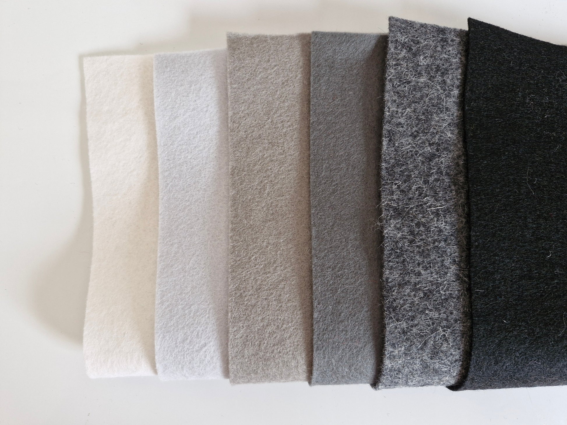 Vilt kleuren grijs Mini Lievie